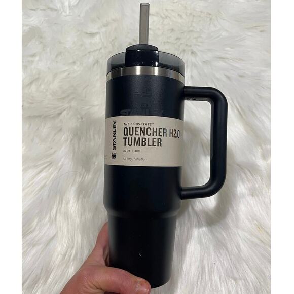 NWT Stanley Quencher H2.0 Flowstate Tumbler W/ Reusable Straw Black Tonal 30 Oz. - Picture 1 of 7